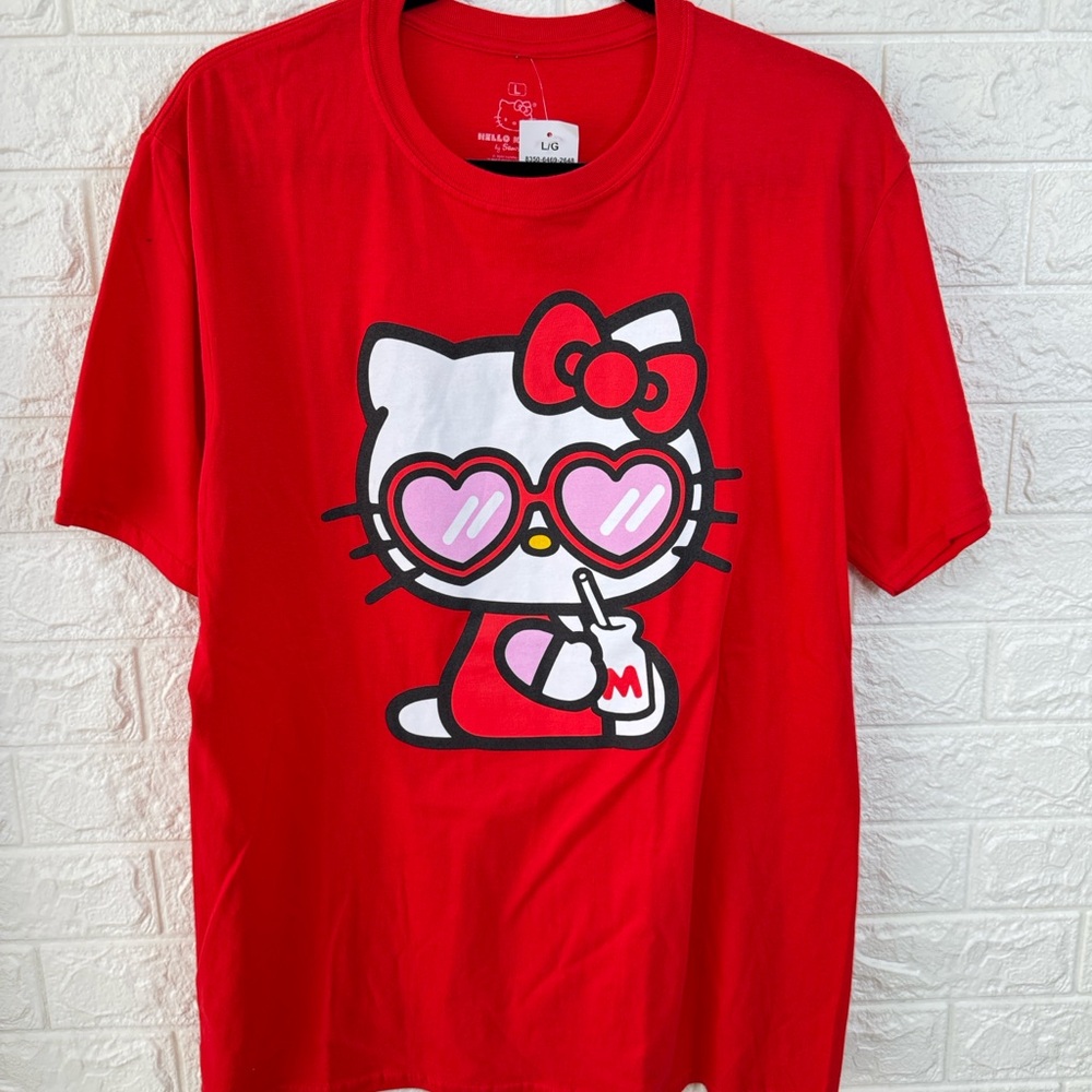 Hello Kitty Red T-Shirt. Size L